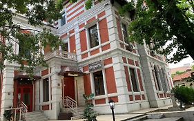 Roger'S Hotel