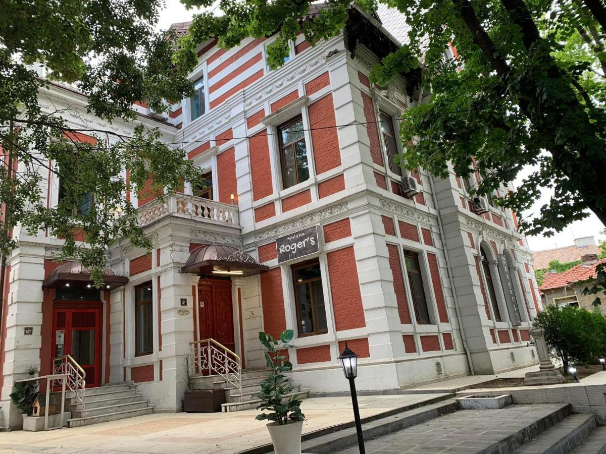 Roger'S Hotel Ruse Exterior photo